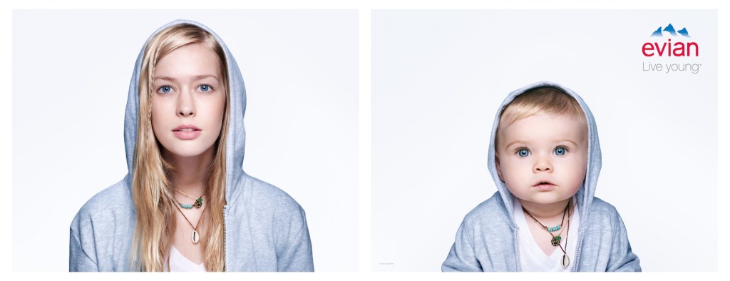 Publicité evian - Baby Bay - Femme blonde avec sweat à capuche et son équivalent en bébé - Agence BETC - 2016