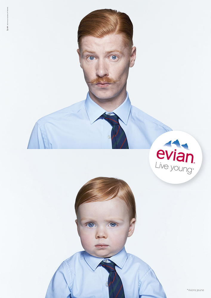 Publicité evian - Baby ans me - Homme roux avec moustache en chemise et cravate et son équivalent en bébé - Agence BETC - 2013 - format vertical