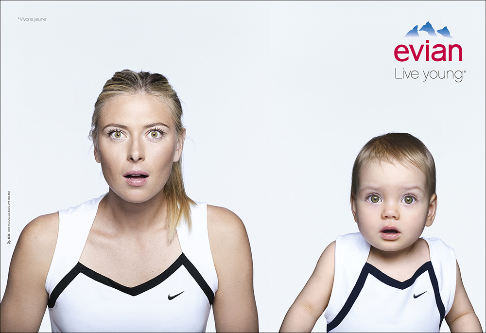 Publicité evian - Baby ans me - Maria Sharapova en tenue blanche Nike et son équivalent en bébé - Agence BETC - 2013