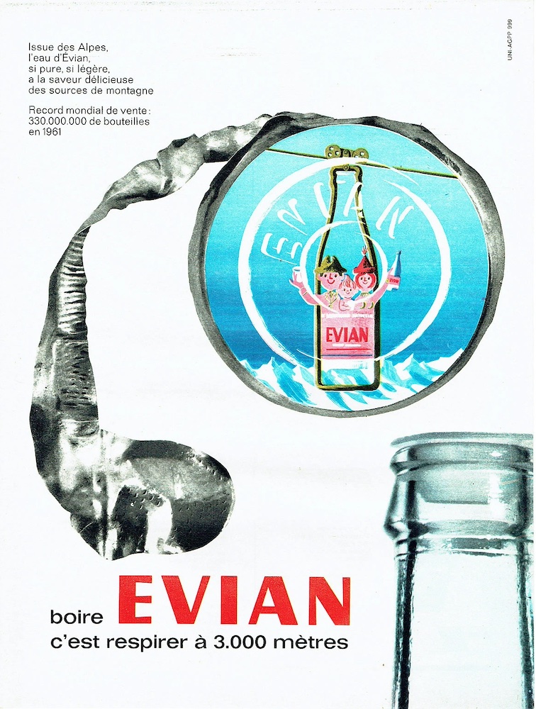 Publicité EVIAN - Boire EVIAN, c'est respirer à 3000 mètres - Illustration d'une famille dans un téléphérique dans un décor alpestre - 1962