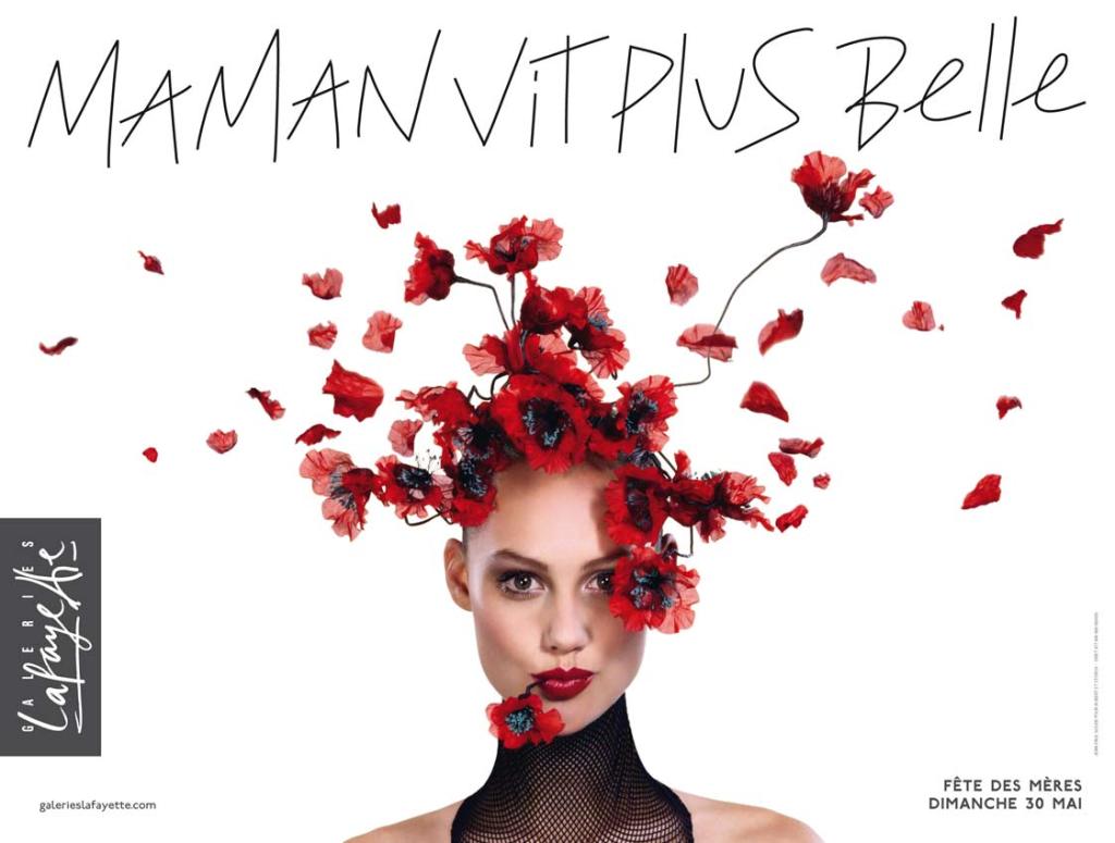 Publicité Galeries Lafayette - Maman vit plus belle - Femme avec des fleurs rouges sur la tête semblent s'envoler - Agence Aubert Storch associés - Jean Paul Goude