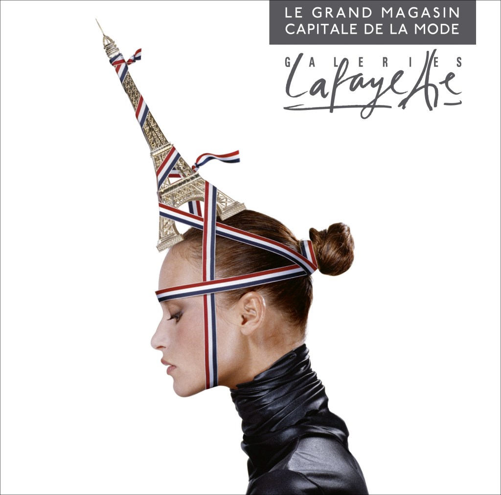 Publicité Galeries Lafayette -Le grand magasin capitale de la mode - Femme avec une Tour Eiffel sur la tête enrubannée de bleu blanc rouge - Agence Aubert Storch associés - Jean Paul Goude