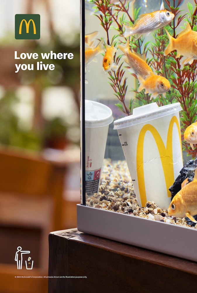 Publicité McDonald's - Love where you live - Un gobelet de soda au fond d'un aquarium - Agence TBWA\ANG -Malte - 2023