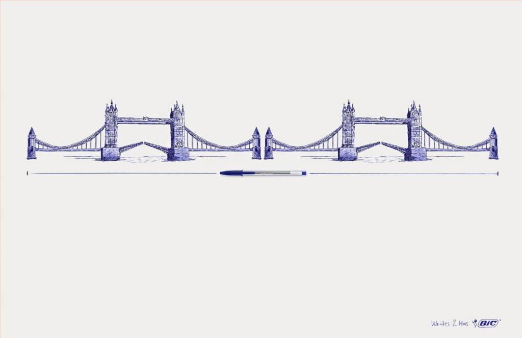 Publicité Bic - Stylo Cristal - Writes 2 kms - Alignement horizontal de 2 Tower Bridge - Agence TBWA/Frédérick - Chili - 2011
