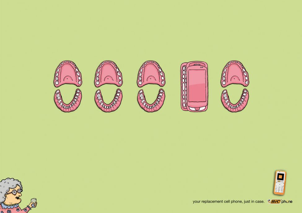 Publicité Bic - Bic phone - Your replacement cell phone, just in case - Un alignement de dentiers, le téléphone rose est au milieu - Agence Ignition K -Espagne - 2011