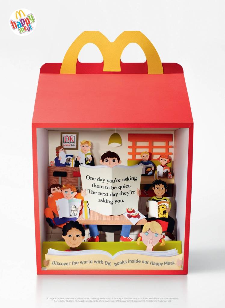 Publicité McDonald's - Happy Meal - Discover the World wth DK Books - Pop-up d'une classe - Agence Leo Burnett - UK - 2013