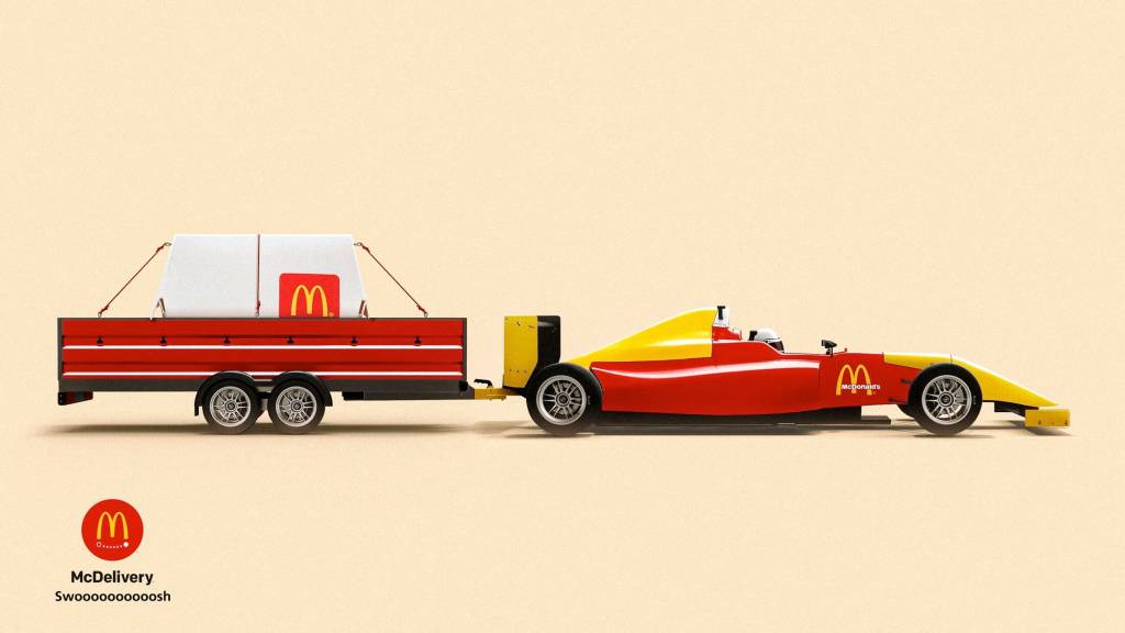 Publicité McDonald's - McDelivery - Swoooooosh - Une formule 1 tractant une remorque avec un packaging de burger - Evolve Studio - Égypte - 2020