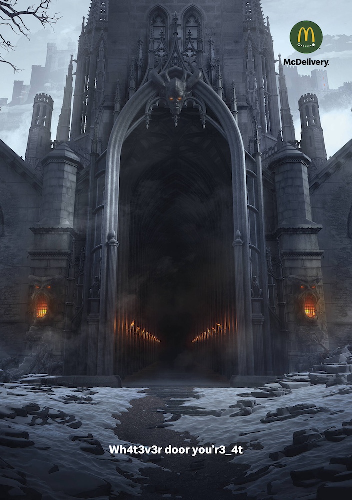 Publicité McDonald's - McDelivery - Wh4t3v3r door you'r3_4t - Porte une cathédrale inquiétante - Agence DDB - République Tchèque - 2020