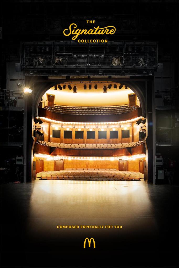 Publicité McDonald's - The Signature collection - Composed specially for you - Scène de théâtre ressemblant à un hamburger - Agence Leo's Thjnk Tank - Allemagne - 2019