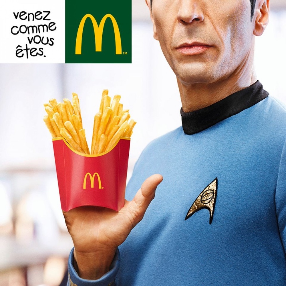 Publicité McDonald's - Venez comme vous êtes - Mr Spock tient un sachet de frites dont les frites se séparent en deux - Agence BETC Paris - 2018